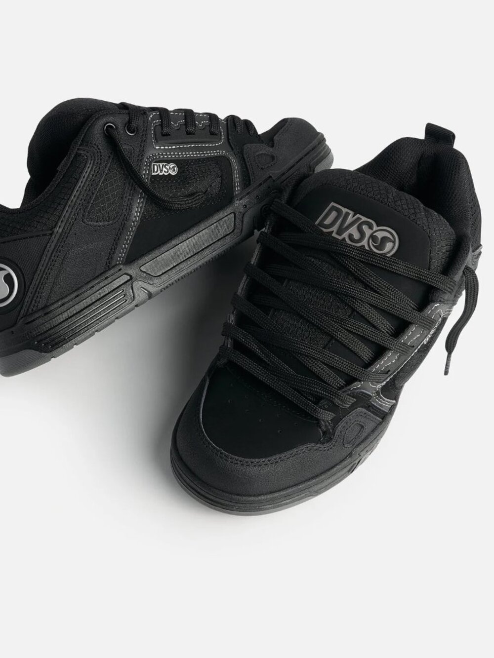 DVS Shoes Comanche in Black / Charcoal, Size 10.5